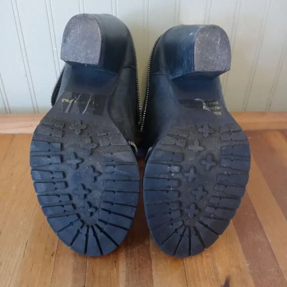 Charlotte Russe Grey Ankle Boots - Picture 2 of 6